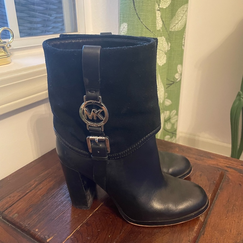 Micheal Kors Booties